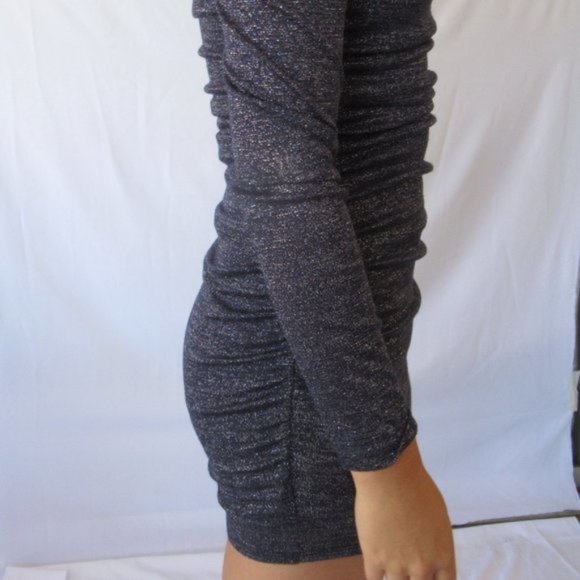 Forever 21 Dresses & Skirts - Forever 21 Long Sleeve Sparkly Navy Blue Dress M